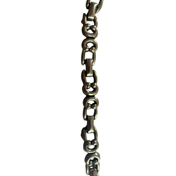 Vintage Unique Heavy Silver tone Chain-Link Necklace With Ornate Centerpiece 18 - Picture 3 of 6